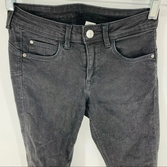 H&M push-up 25x30 Dark black denim jeggings - Picture 5 of 10